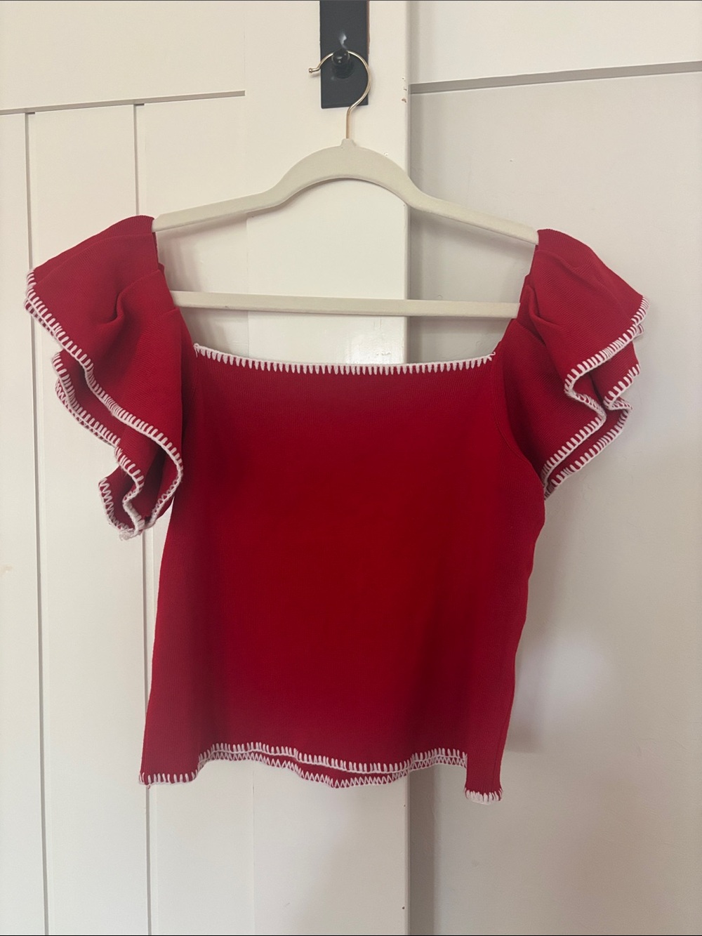 Red Flutter-Sleeve Crop Top Sweater with Contrast Trim